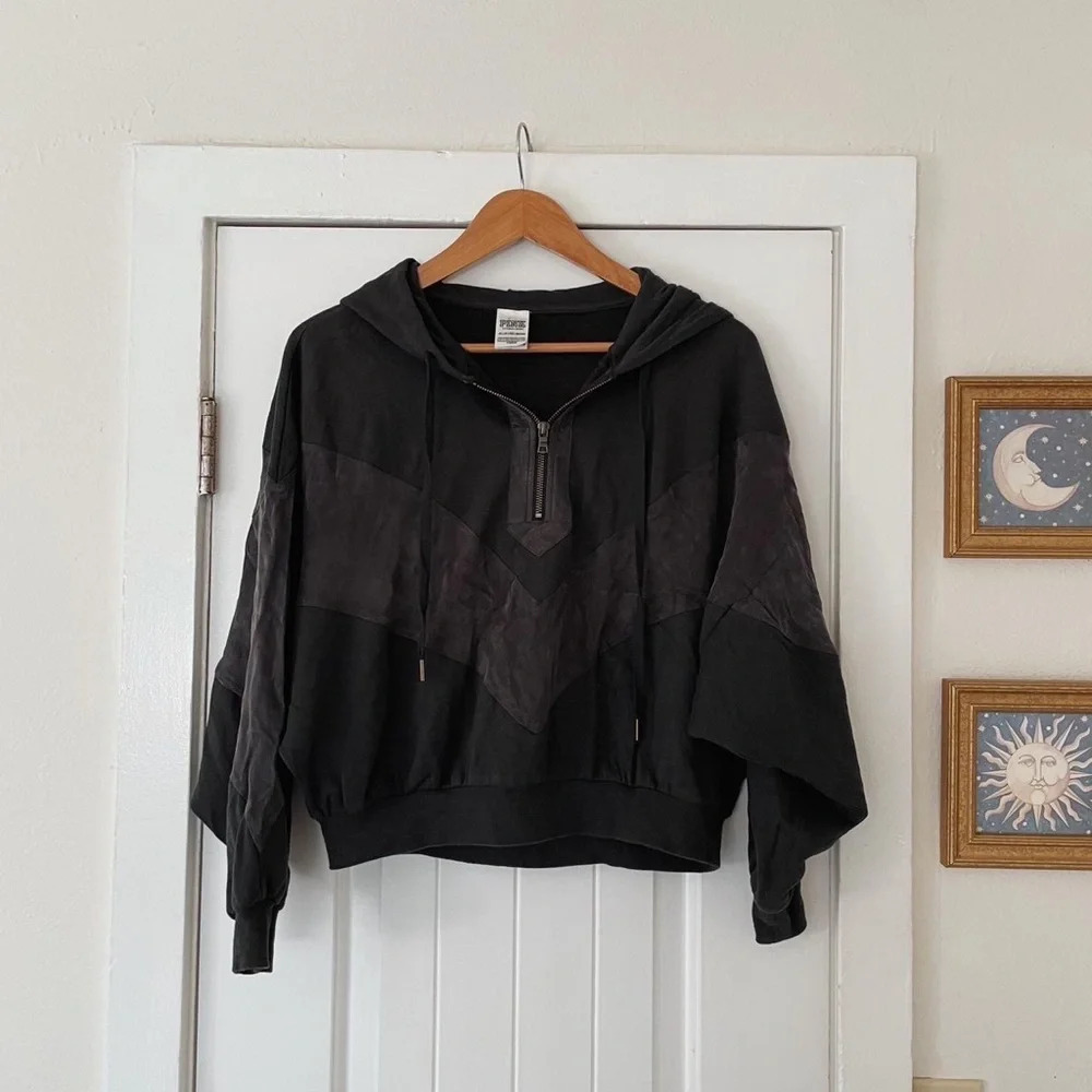 Victoria’s Secret Pink 1/4 Zip! size XS/S velvet sport athleisure casual cropped